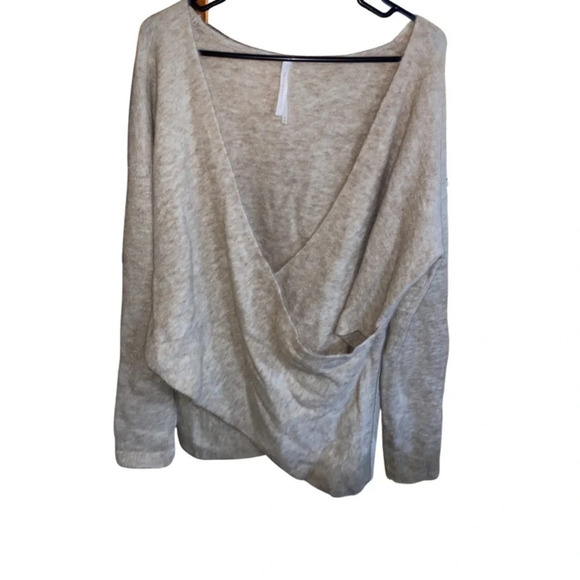 The Group by Babaton Bandini Wool Blend Sweater Oatmeal Size Medium - Picture 3 of 7